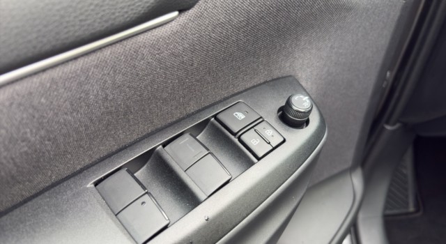MAZDA 2 Hybrid Centre-line