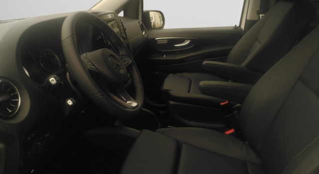 MERCEDES-BENZ VITO 116 CDI Lang Select Family Tourer 4Matic 9G-Tronic