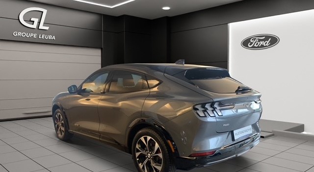 FORD MUSTANG MACH-E Premium RWD 99 kWh