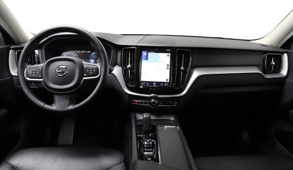 VOLVO XC60 T8 eAWD Momentum