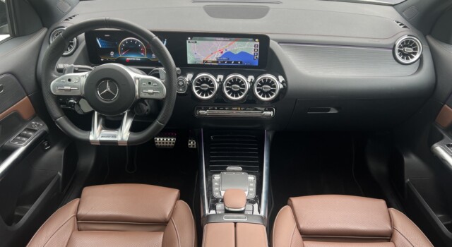 MERCEDES-BENZ GLA 35 AMG 4Matic 8G-Speedshift DCT