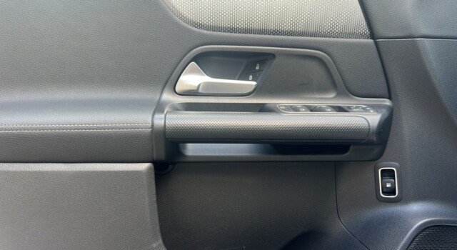 MERCEDES-BENZ GLA 250 e Style 8G-DCT