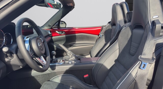 MAZDA MX-5 Skyactiv-G 132 Homura