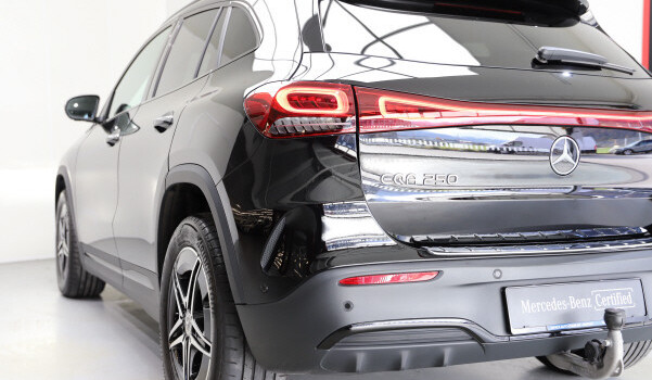 MERCEDES-BENZ EQA 250 AMG Line AMG Line