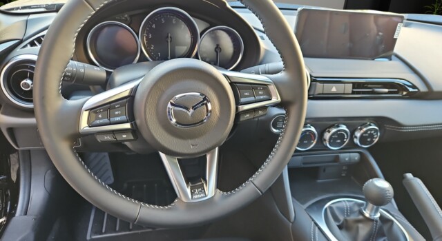 MAZDA MX-5 Skyactiv-G 184 Exclusive-line