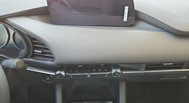 MAZDA 3 Hatchback SKYACTIV-G M Hybrid 140 Centre Line Automat