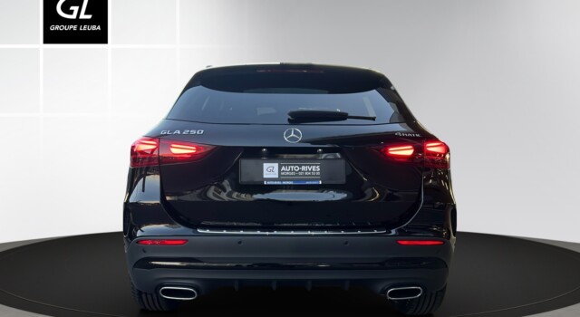 MERCEDES-BENZ GLA 250 4Matic 8G-DCT Swiss Star