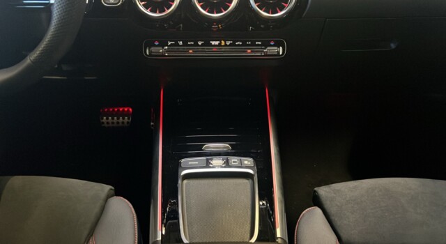 MERCEDES-BENZ GLA 220 4Matic 8G-DCT