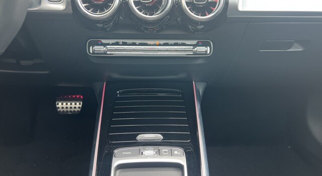 MERCEDES-BENZ GLB 250 4Matic 8G-Tronic