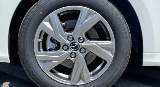 MAZDA 2 Hybrid Exclusive-line