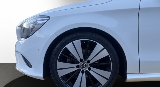 MERCEDES-BENZ CLA 200 CLA Shooting Brake 200 d Night Star 7G-DCT