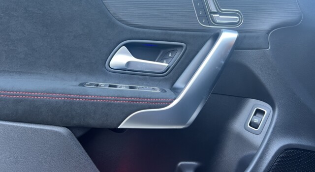 MERCEDES-BENZ CLA 250 CLA Shooting Brake 250 4Matic 8G-DCT