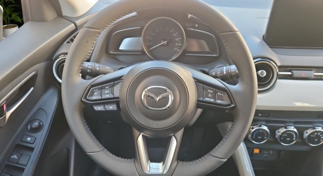 MAZDA 2 SKYACTIV-G 90 Mild Hybrid Center-Line