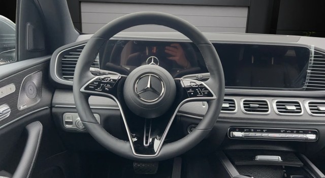 MERCEDES-BENZ GLE 300 d 4Matic 9G-Tronic
