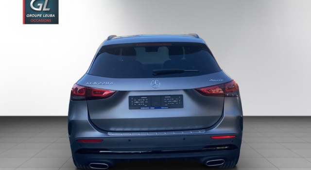 MERCEDES-BENZ GLA 220 d AMG Line 4Matic