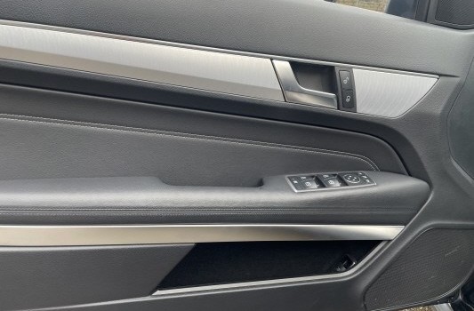 MERCEDES-BENZ E 250