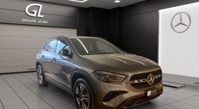 MERCEDES-BENZ GLA 250 4Matic 8G-DCT Swiss Star