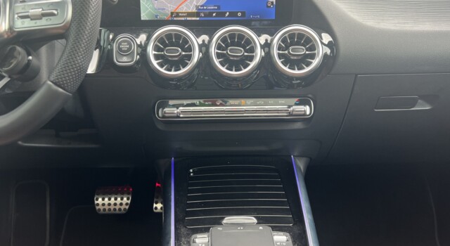 MERCEDES-BENZ GLA 35 AMG 4Matic 8G-Speedshift DCT