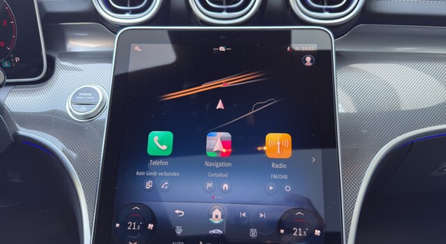 MERCEDES-BENZ C 220 d T 4 Matic