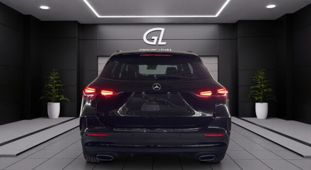 MERCEDES-BENZ GLA 200 7G-DCT