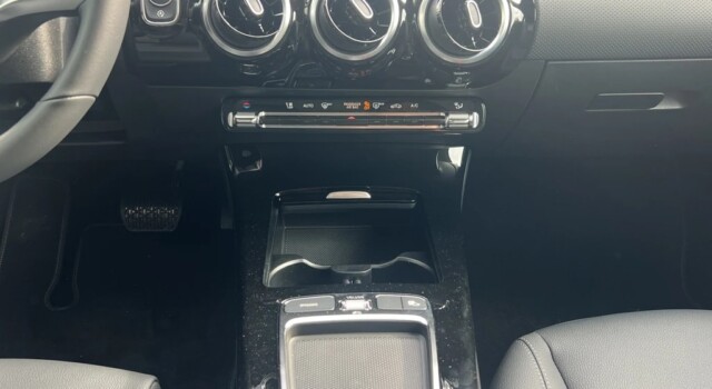 MERCEDES-BENZ A 250 4Matic 8G-DCT