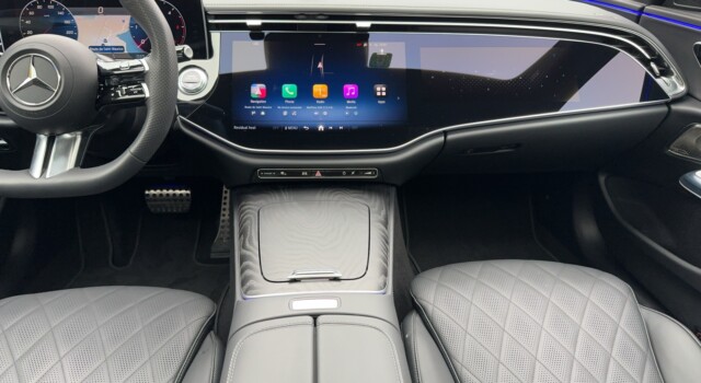 MERCEDES-BENZ E 220 d 4Matic AMG Line 9G-Tronic