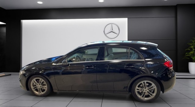 MERCEDES-BENZ A 220 Style 4Matic