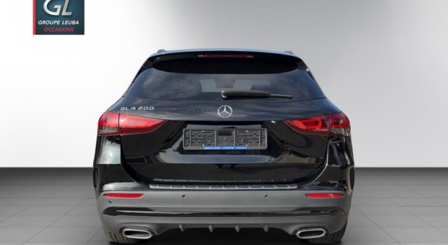MERCEDES-BENZ GLA 200 AMG Line 7G-DCT