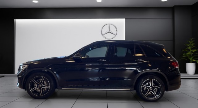 MERCEDES-BENZ GLC 220 d AMG Line 4Matic 9G-Tronic