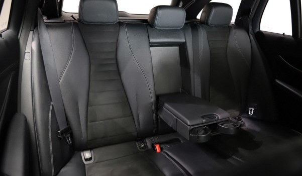 MERCEDES-BENZ E 300 de T 4M AMG Line