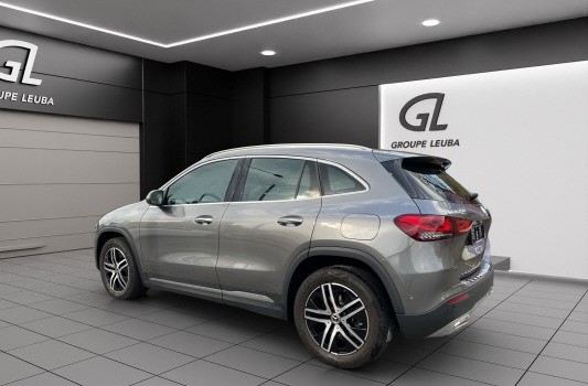 MERCEDES-BENZ GLA 250 Progressive4Matic