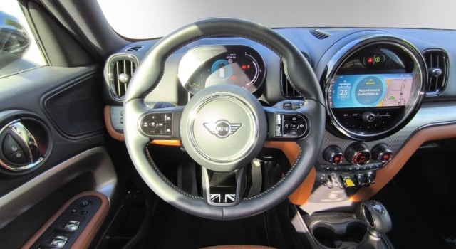 MINI COUNTRYMAN CooperSE Trafa