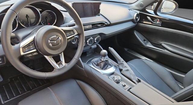 MAZDA MX-5 Skyactiv-G 184 Exclusive-line