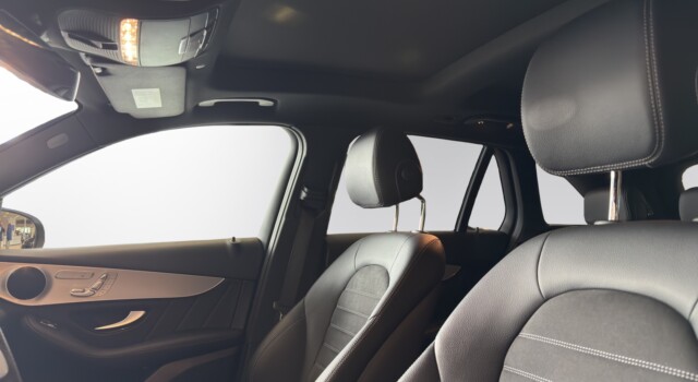 MERCEDES-BENZ GLC 200 AMG Line 4Matic