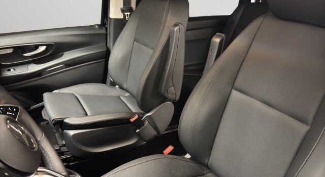 MERCEDES-BENZ VITO 116 CDI Lang Select Family Tourer 4Matic 9G-Tronic