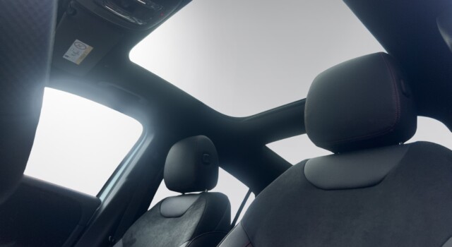 MERCEDES-BENZ GLA 220 4Matic 8G-DCT
