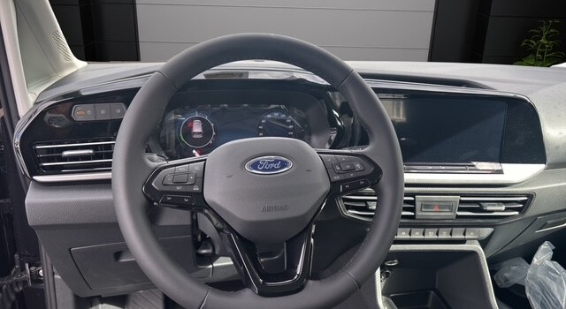 FORD TOURNEO CONNECT Grand  1.5 PHEV Trend Automat