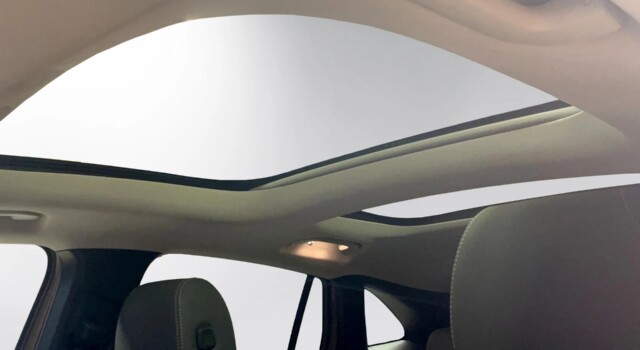 MERCEDES-BENZ EQA 250 AMG Line