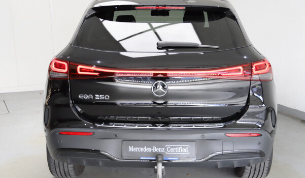MERCEDES-BENZ EQA 250 AMG Line AMG Line