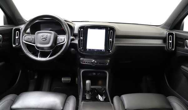 VOLVO XC40 P8 AWD Elec R-Design