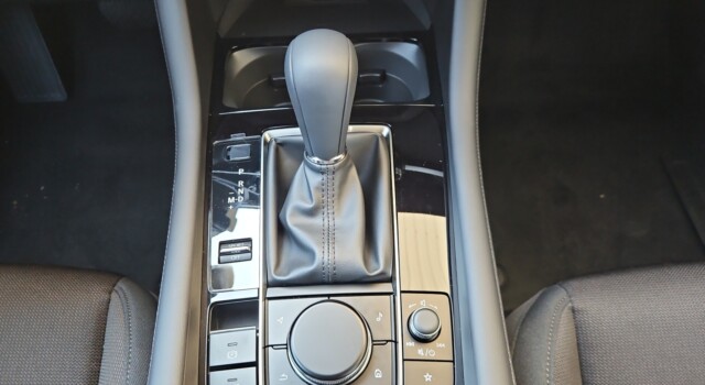 MAZDA 3 Hatchback SKYACTIV-G M Hybrid 140 Centre Line Automat