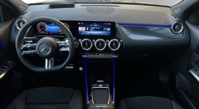 MERCEDES-BENZ GLA 250 4Matic 8G-DCT Swiss Star