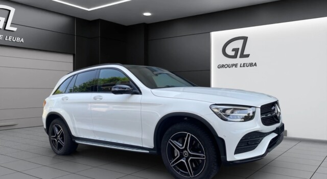 MERCEDES-BENZ GLC 300 e AMG Line 4Matic 9G-Tronic