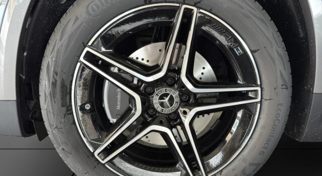 MERCEDES-BENZ GLA 220 4Matic 8G-DCT