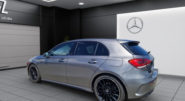 MERCEDES-BENZ A 220 4Matic 8G-DCT