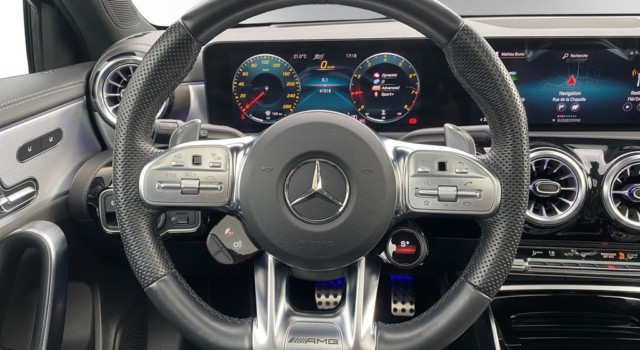 MERCEDES-BENZ A 35 AMG 4Matic