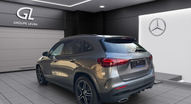 MERCEDES-BENZ GLA 220 4Matic 8G-DCT