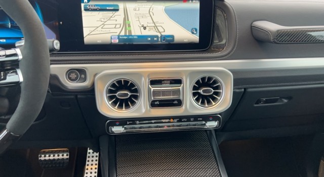 MERCEDES-BENZ G 63 AMG 9G-Tronic