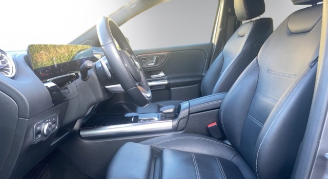 MERCEDES-BENZ GLA 220 d AMG Line 4Matic