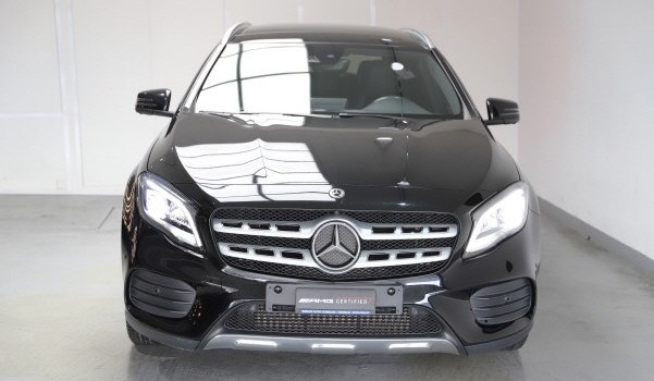 MERCEDES-BENZ GLA 250 AMG Line 4Matic